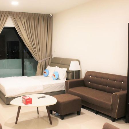Suasana Suite Cozy JB TOWN Johor Bahru Exterior foto